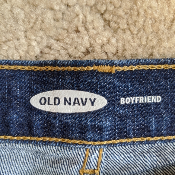 Old Navy Boyfriend Shorts - Picture 4 of 5